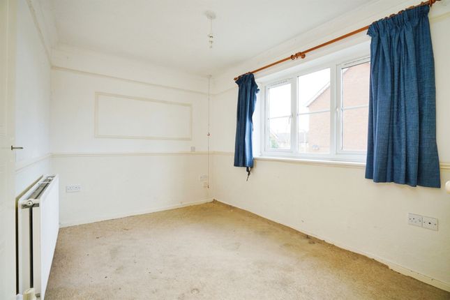 End terrace house for sale in Derwent Close, Burton-On-Trent