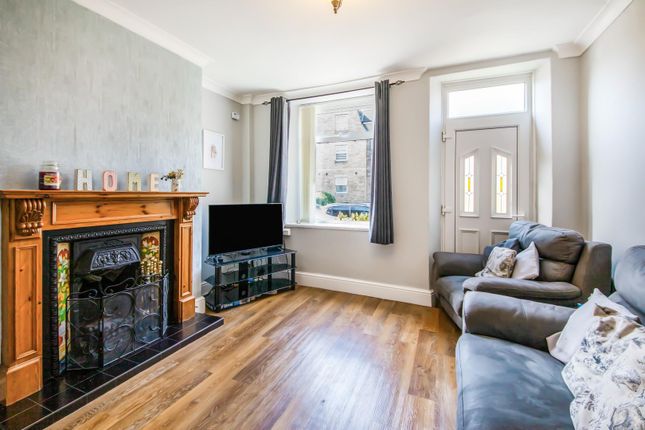 114, Wortley Road, High Green photo 3
