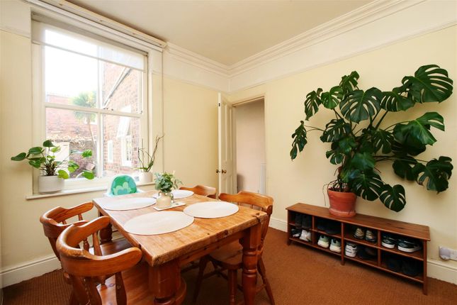12 Eldon Terrace, York photo 4