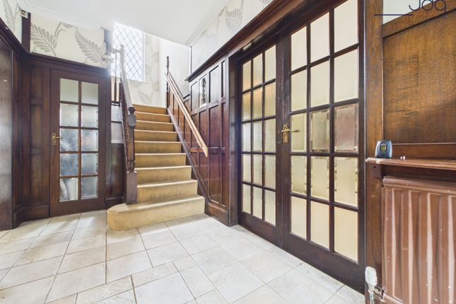 2 Walker Grove, Morecambe photo 3