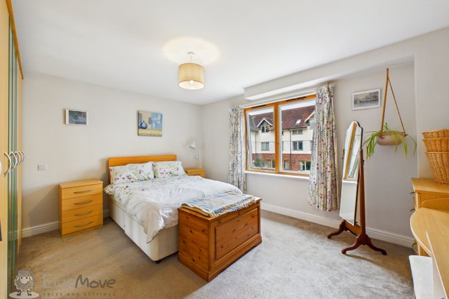 15, Barton Mews Short Lane, Burton-on-Trent photo 3