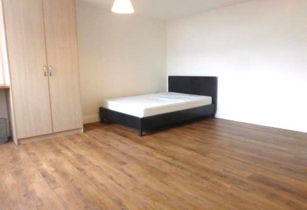 1 Bed Flat To Rent In Market Street Loughborough Le11 Zoopla