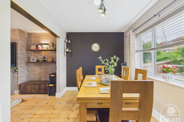 7, Parragate, Cinderford photo 4