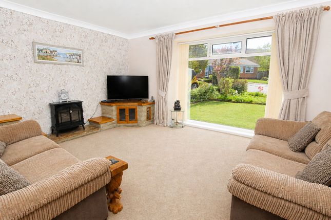 1 Stoodley Close, Todmorden photo 4
