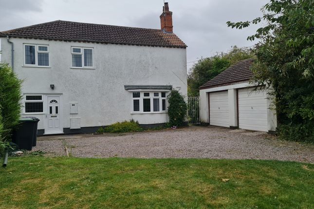 Detached house to rent in Chapel Street, Sleaford