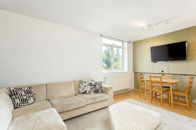 Flat to rent in Bolton Road, London