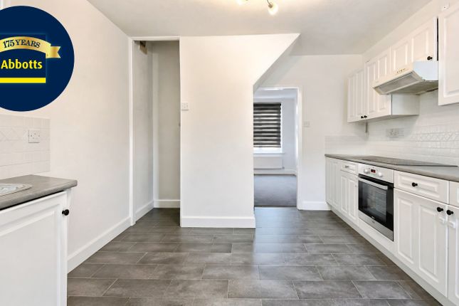2, Loughton photo 3