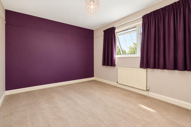 45, Cropwell Bishop, Milton Keynes photo 5