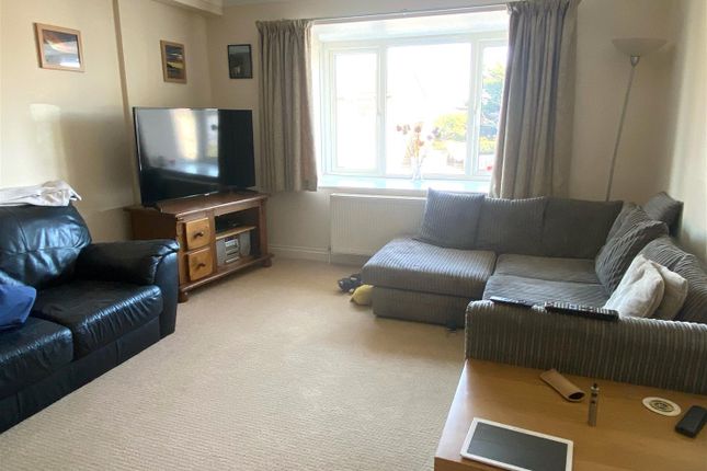 5 Woodland Court, Orchard Close, Freshwater photo 2