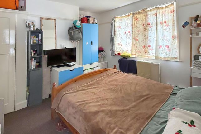 First Floor Flat, 240 Old Shoreham Road, Southwick photo 4