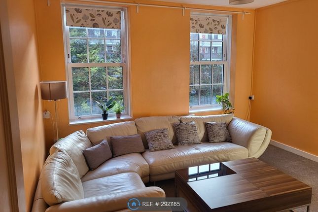 Flat, Bowyer House Whitmore Estate, Hoxton photo 2