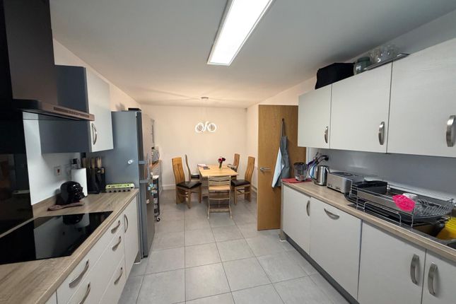46, Arnall Street, Castleford photo 5