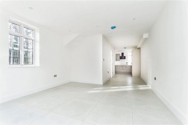 Plot 3, 3c, Kingswood Way, South Croydon photo 4
