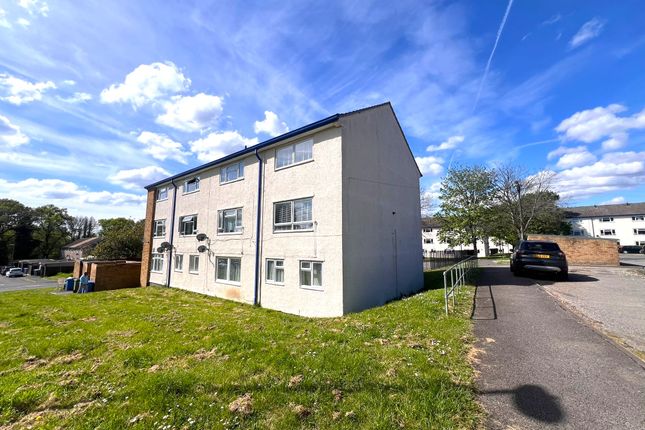 Thumbnail Flat to rent in Brookhouse Road, Farnborough
