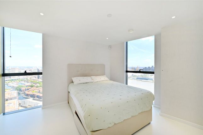 Flat for sale in Dollar Bay Point, 3 Dollar Bay Place, Canary Wharf, London