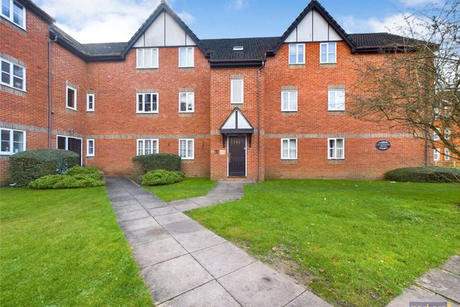 Thumbnail Flat for sale in Rembrandt Way, Reading, Berkshire