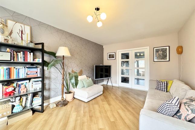 21, Calderpark Road, Glasgow photo 4
