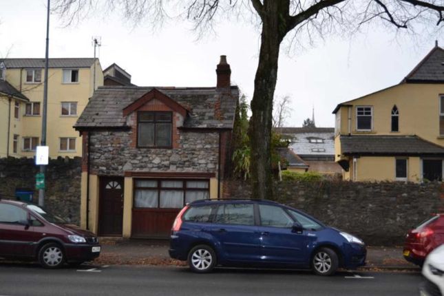 Thumbnail Parking/garage to rent in The Parade, Plasnewydd, Cardiff