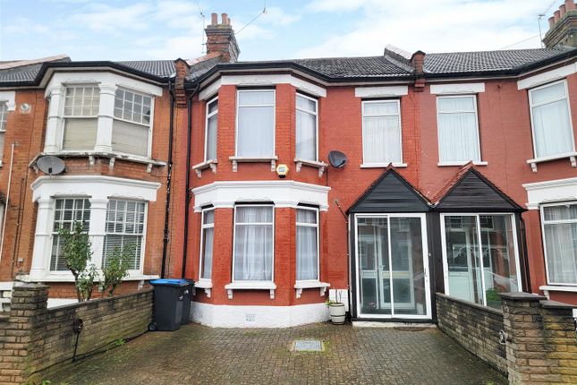Property for sale in Belsize Avenue, Palmers Green