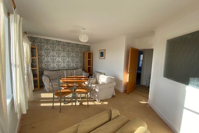 11, Kenmare Mews, CARDIFF photo 2