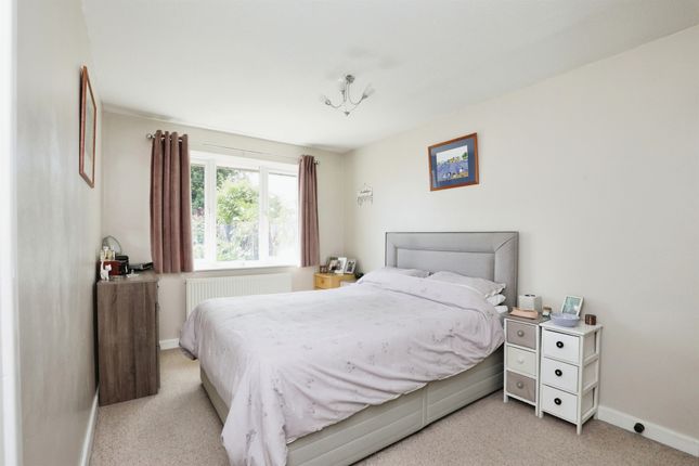 43, William Bradford Close, Doncaster photo 4