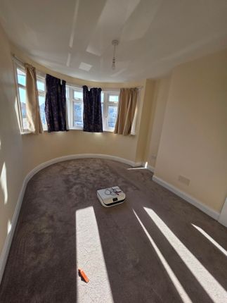 26, Exeter Road, South Harrow photo 4