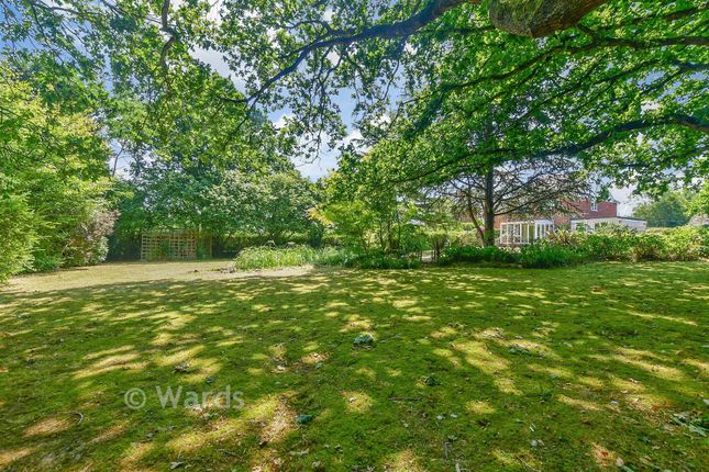 3-bed detached on 10, Coombelands, Wittersham, £600,000