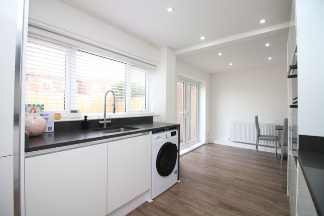 17, Martindale Avenue, Fleetwood photo 4