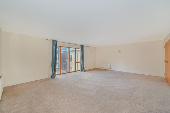 23, RICHBOURNE COURT, 9 HARROWBY STREET, London photo 3