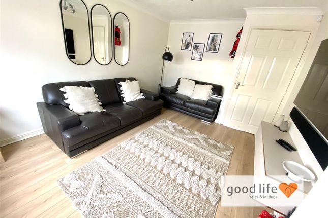 4, Hevingham Close, Sunderland photo 4