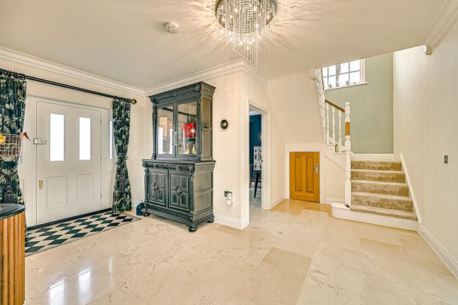 14, Vicarage Heights, Benfleet photo 4