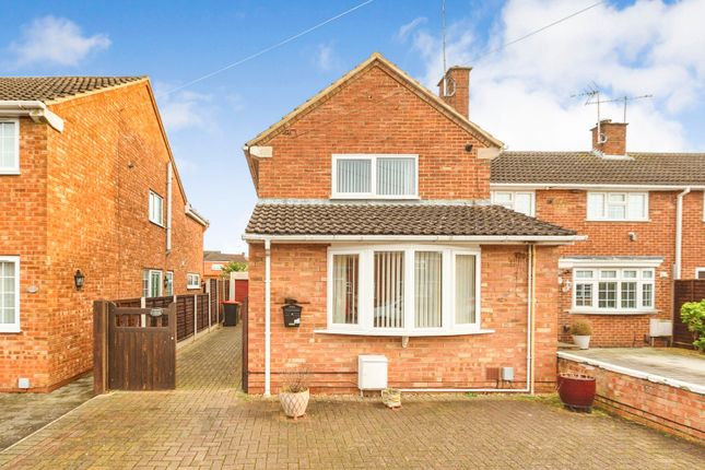End terrace house for sale in Waterdell, Leighton Buzzard