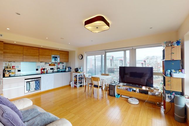 Thumbnail Flat to rent in Newton Lodge, West Parkside, London