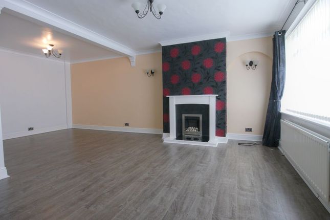 6, Chadderton Drive, Newcastle Upon Tyne photo 3