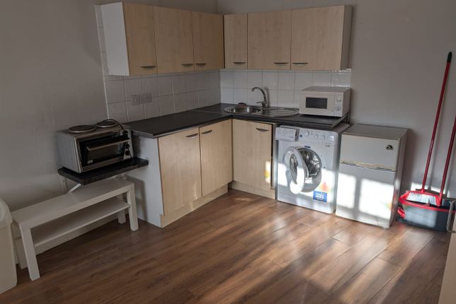Studio Flat