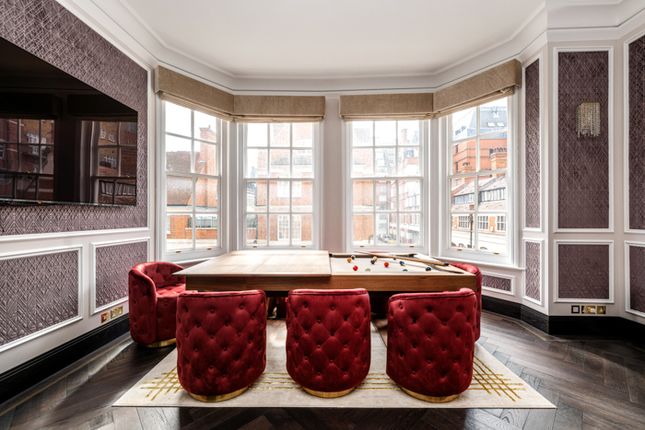 6, Aldford Street, London photo 3