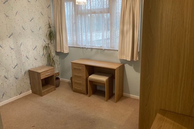 48, Southend-on-Sea photo 4