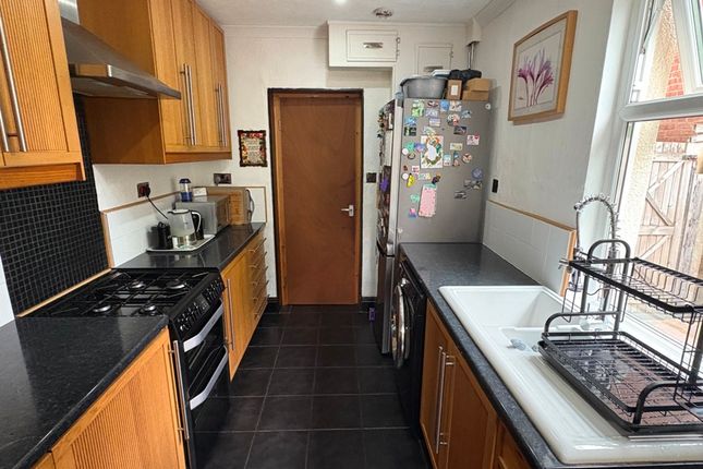 33, Rugeley Road, Burntwood photo 4