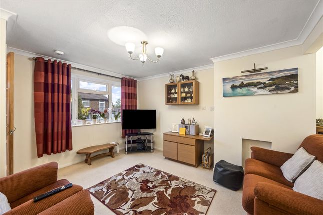 Manaton Close, Haywards Heath photo 4