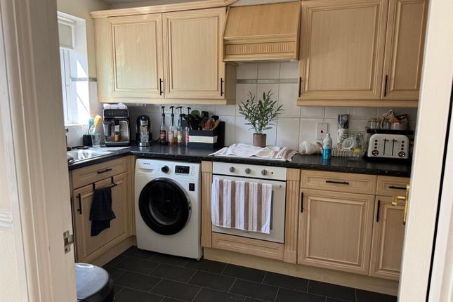 27, Rawthey Avenue, Didcot photo 2