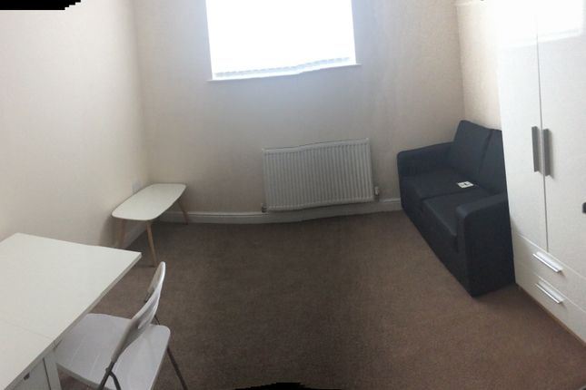 168 Westgate, Wakefield photo 2