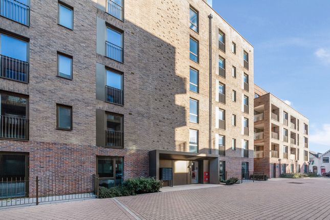 Thumbnail Flat to rent in The Oakwood, Green Lanes