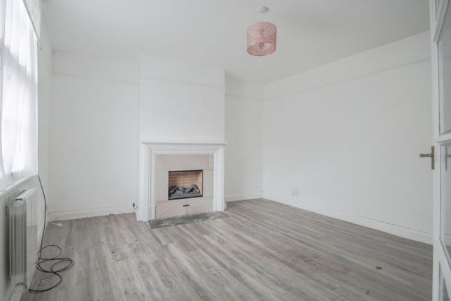 4, Boreham Road, Warminster photo 2