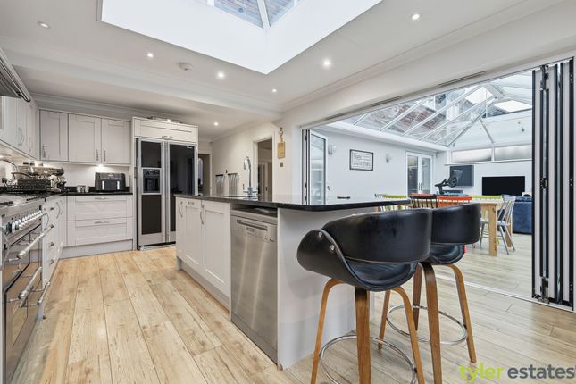 151a Noak Hill Road, Billericay photo 3