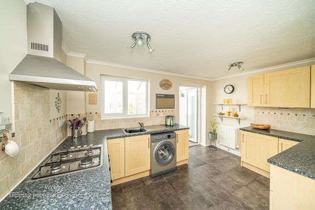 22, Elder Close, Cannock photo 2