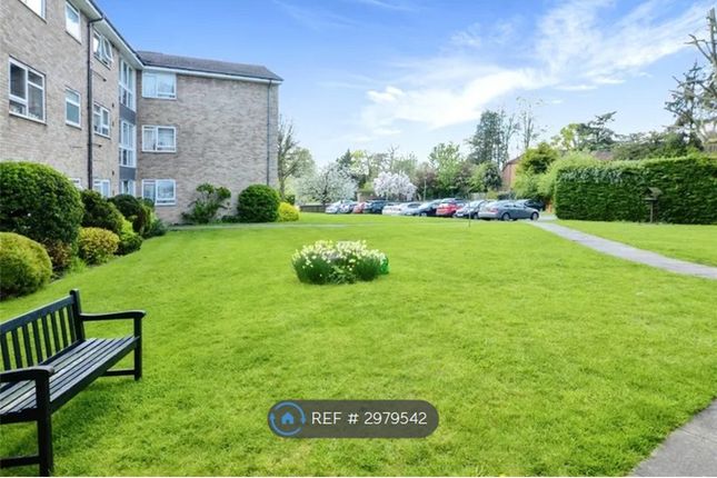 Elizabeth Court Hempstead Road, Watford photo 2
