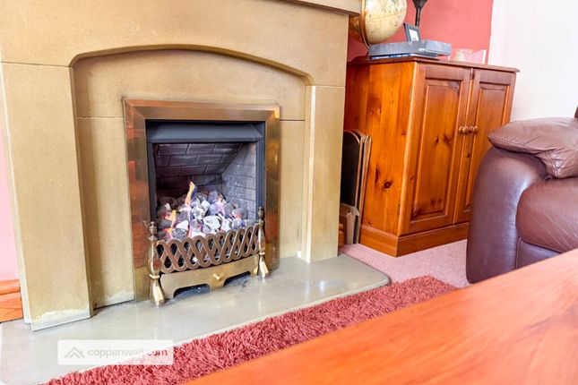 17, Warburton St, Rossendale photo 4