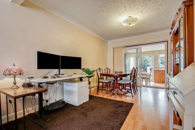 74, Rugby Avenue, Greenford photo 3