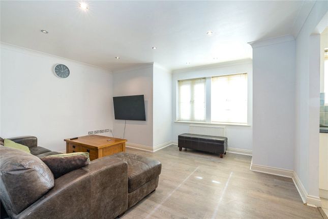 Flat to rent in Jasmine Court, Maidstone