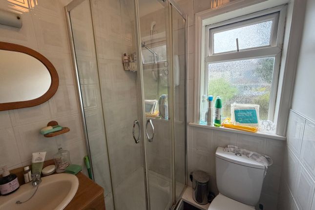 242, Coventry photo 3